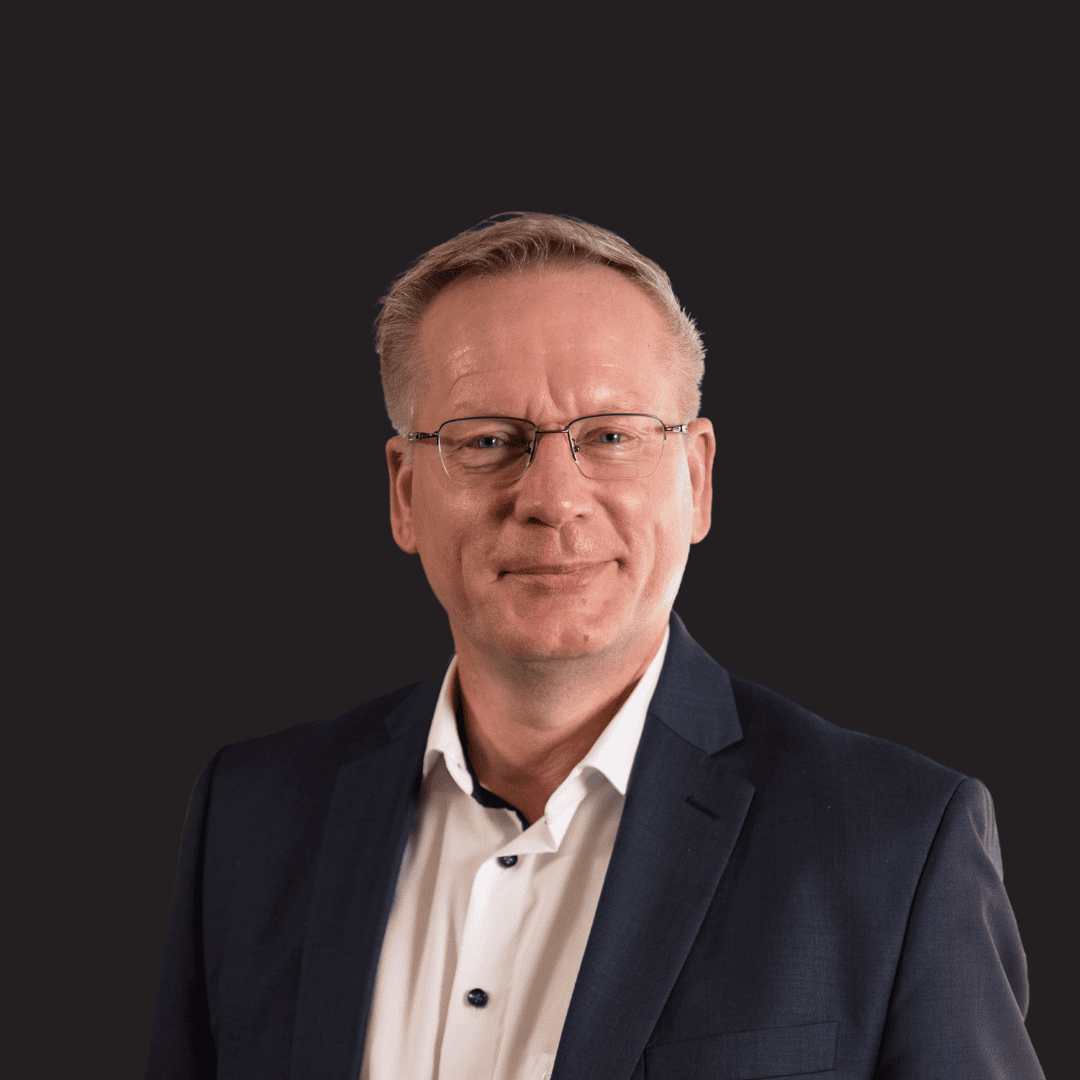 Richard Roberts Business Development Director, MENA Lerch Bates