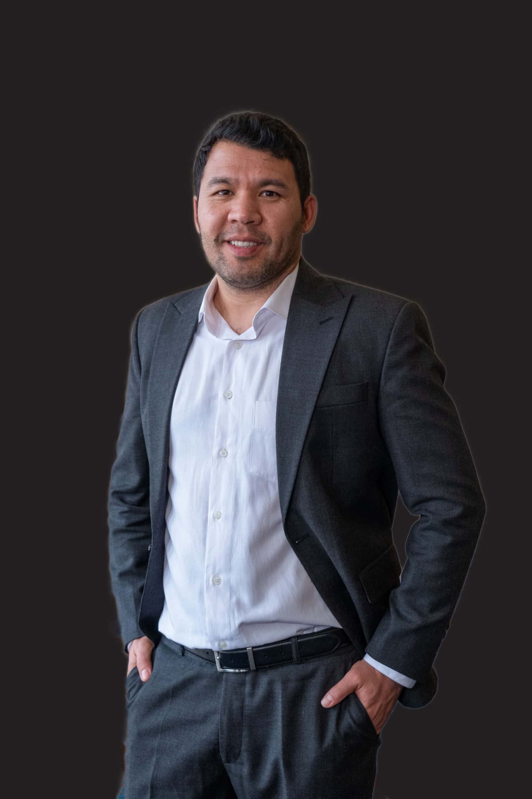 Reza Safari Project Manager Lerch Bates Columbus, OH